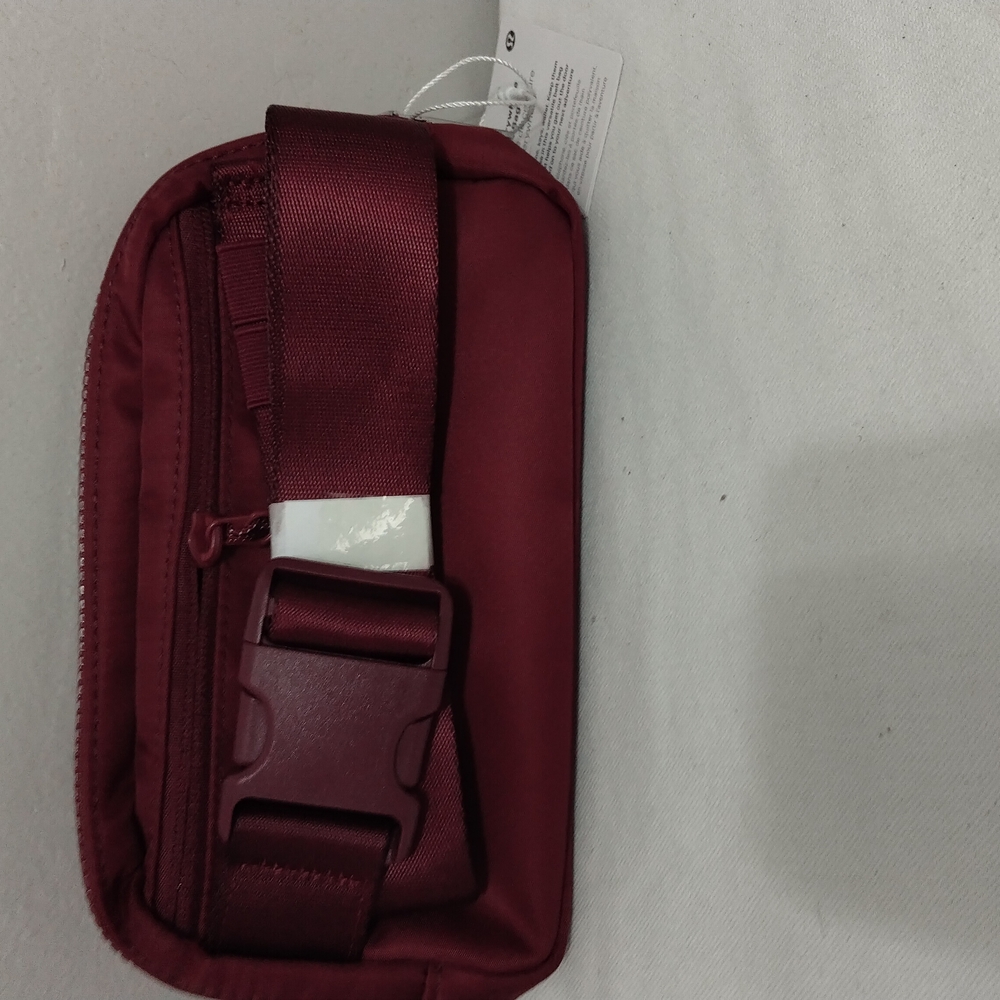 Lululemon Red Pouch - Picture 4 of 9